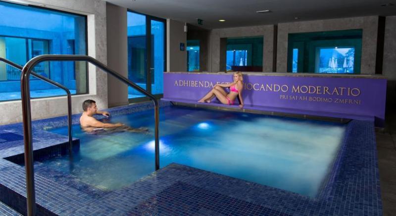 Rimske Terme - Hotel Zdraviliski Dvor Rimske Toplice Dış mekan fotoğraf