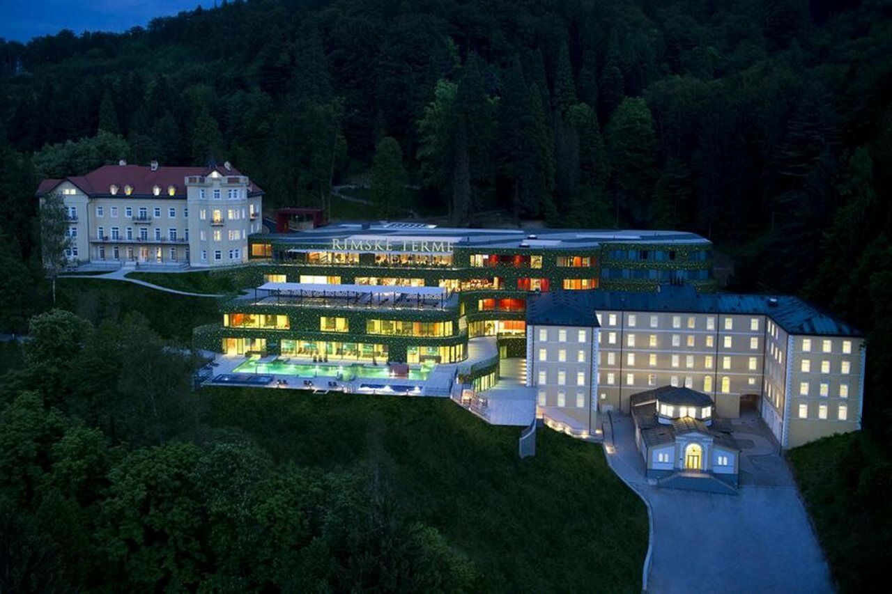 Rimske Terme - Hotel Zdraviliski Dvor Rimske Toplice Dış mekan fotoğraf